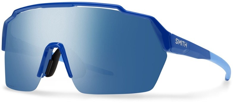 Smith Shift Split MAG sunglasses with ChromaPop lenses on a cyclist’s face during a trail ride
