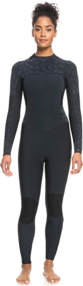 Eco-Friendly 3/2 mm Women's Back Zip Wetsuit displayed from the front, highlighting the thermal lining and back zip entry.