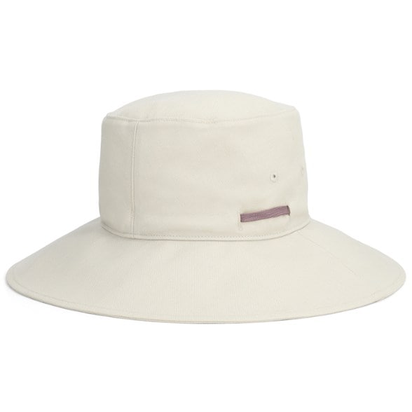 Mojave II sun hat showing its wide brim and adjustable chin cord.