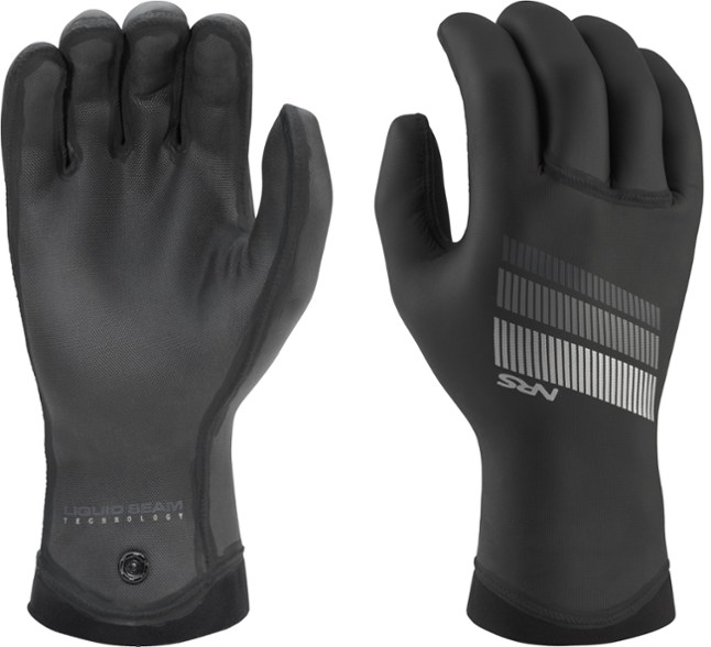 Maverick Pro Neoprene Gloves showcasing waterproof technology in action.
