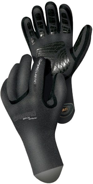 Close-up of seamless neoprene paddling gloves showing silicone grip pattern