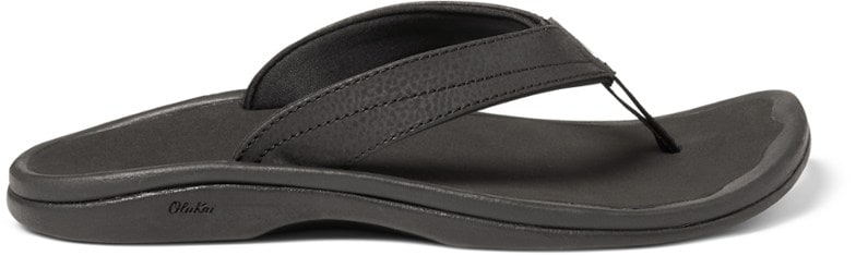 Close-up of OluKai 'Ohana flip flops highlighting the water-resistant straps.