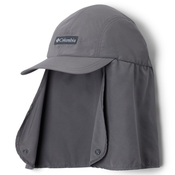 Front view of the Columbia Skien Valley hat, showcasing its wide brim and integrated cape for maximum sun and bug protection while hiking.