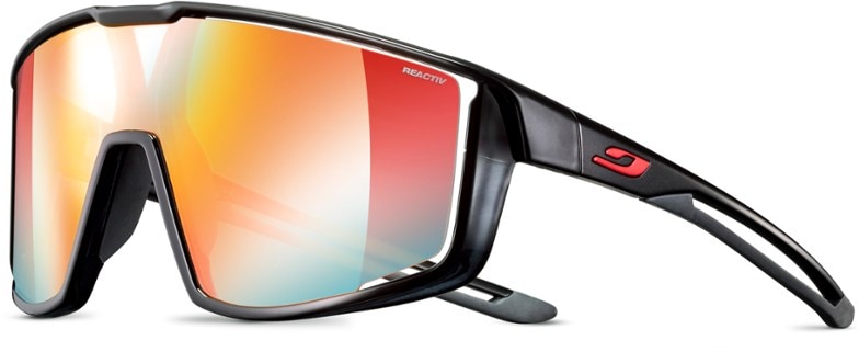 Front angle view of Aeroflash VentEdge Cycling Shades showing full lens coverage and yellow tint