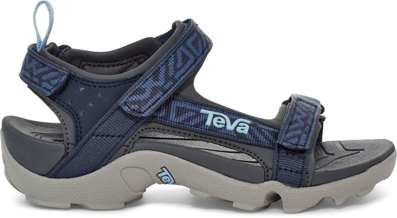 Eco-friendly kids sandals with recycled straps, perfect for water activities.