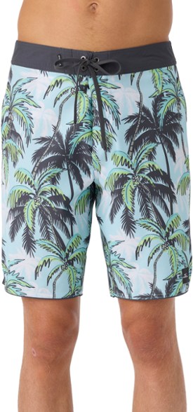 O'Neill Hyperfreak Mysto men's board shorts showcasing flexibility while surfing.